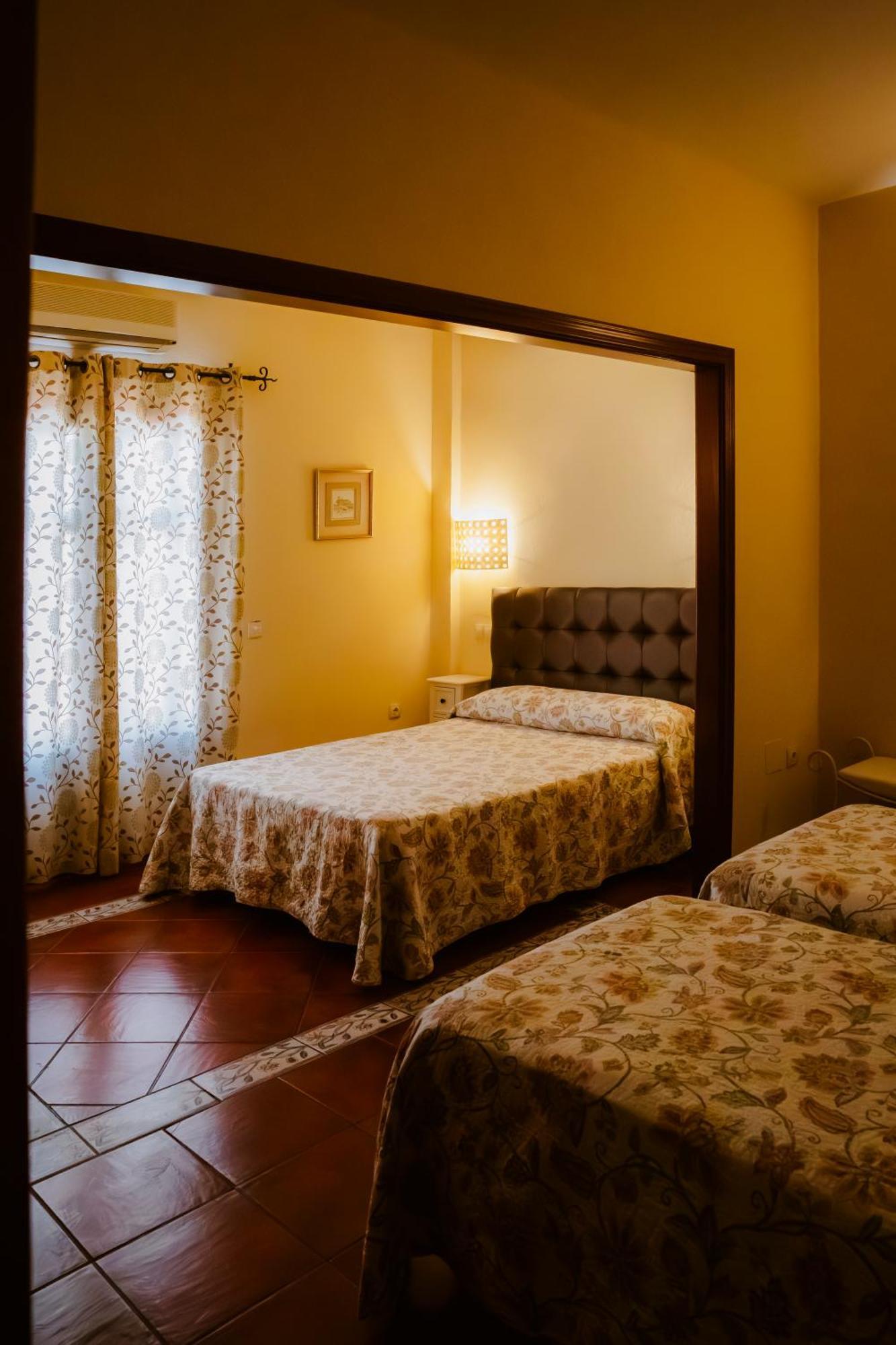 Escua Aparthotel Archidona Kültér fotó